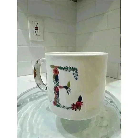 Letter E Elegant Gold Coffee Tea Mug Cup Pre-Owned - Picture 6 of 12